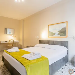 https://piccinni-guesthouse.barihotels.org